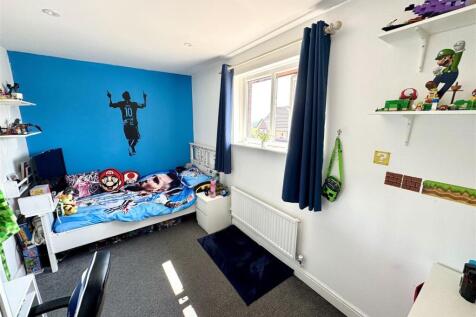 BEDROOM 3