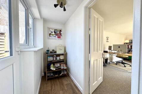 REAR LOBBY