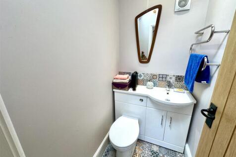 CLOAKROOM/WC