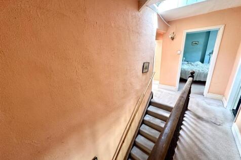 FIRST FLOOR STAIRS AND LANDING