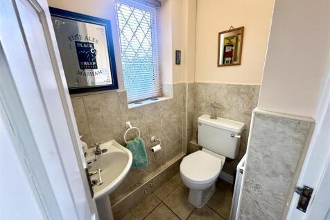 CLOAKROOM/WC