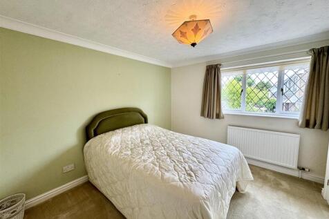 BEDROOM 3