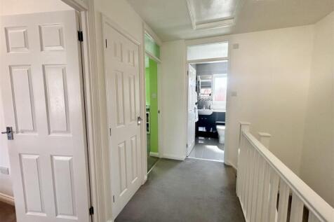 Hallway.jpeg