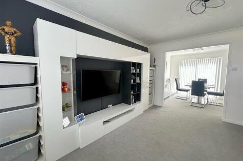 Living room.jpeg