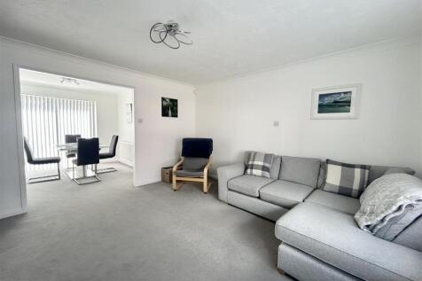 Living room.jpeg