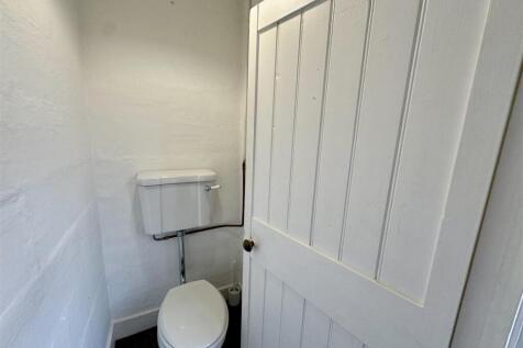 GROUND FLOOR WC