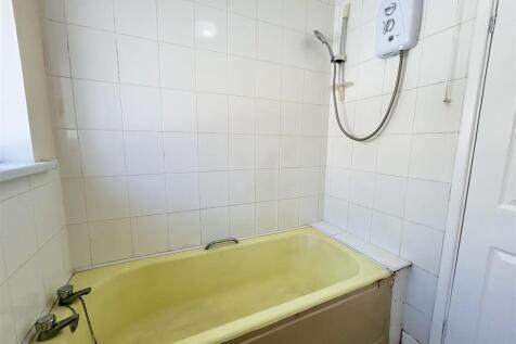 Bathroom.jpeg