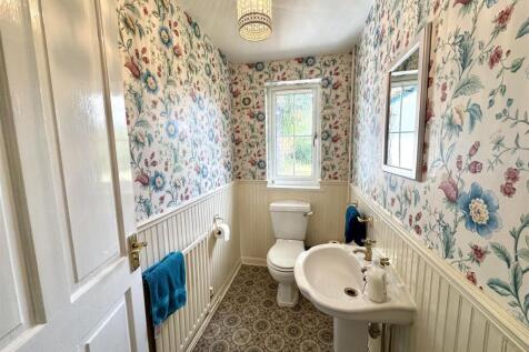 WC/CLOAKROOM