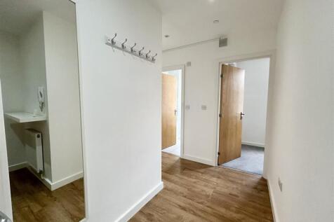 Hallway.jpeg