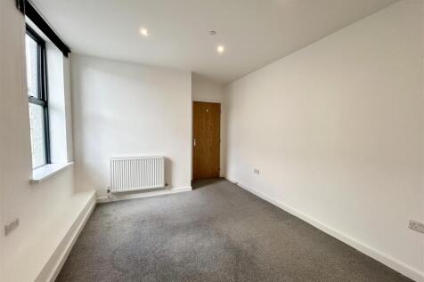 Bedroom 1.jpeg