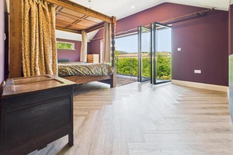 PRINCIPAL SUITE
