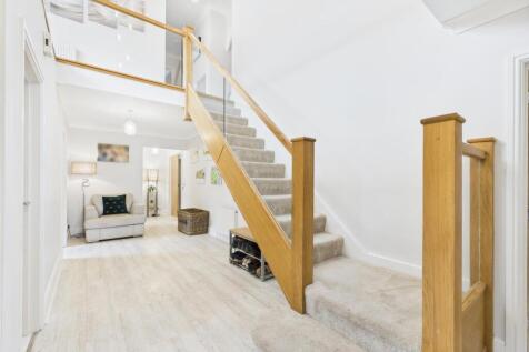 FIRST FLOOR STAIRS AND LANDING