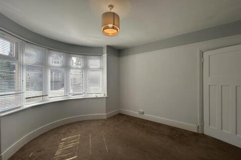 Living room.jpeg