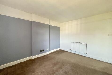 Bedroom 2.jpeg