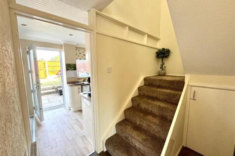 FIRST FLOOR STAIRS AND LANDING