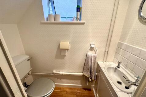 CLOAKROOM/WC