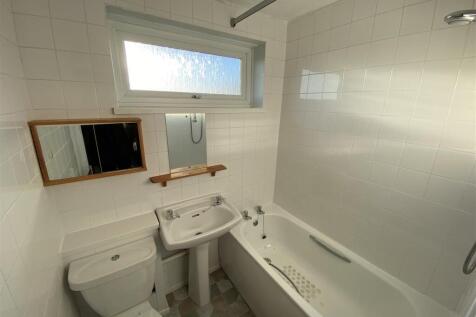 Bathroom.jpeg