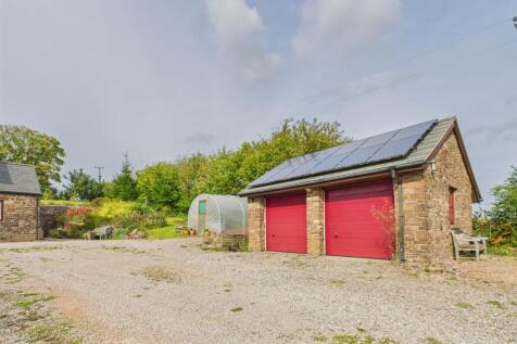 DOUBLE GARAGE