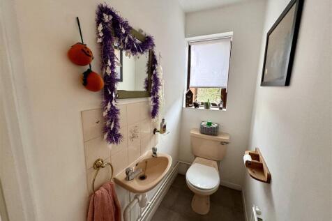 CLOAKROOM/WC
