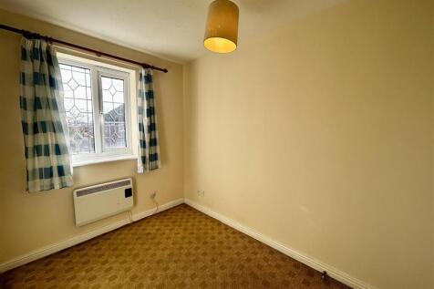 Bedroom 2.jpeg