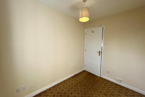 Bedroom 2.jpeg