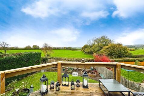 KITCHEN/LIVING/FAMILY ROOM