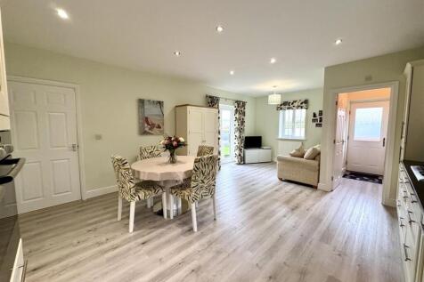 KITCHEN/BREAKFAST/FAMILY ROOM