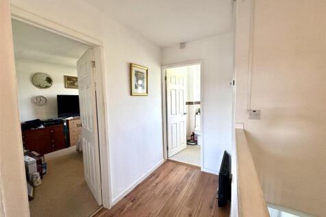 FIRST FLOOR STAIR AND LANDING