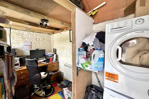 OUTBUILDING/UTILITY