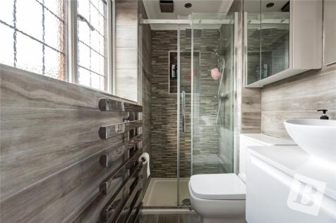 Master En-Suite