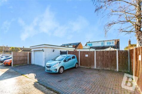 Garage/Rear Parking