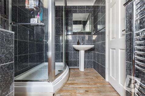 Master En-Suite