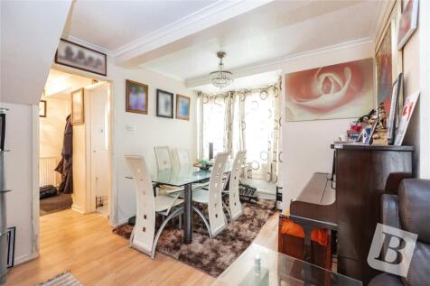 Living/Dining Area