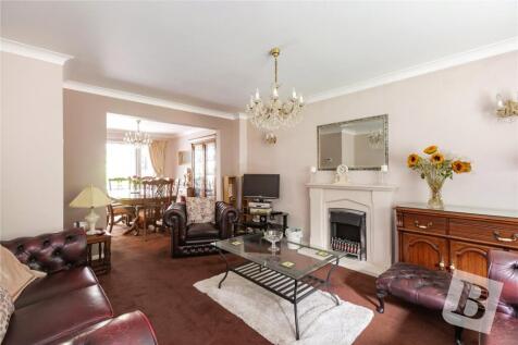 Living/Dining Area
