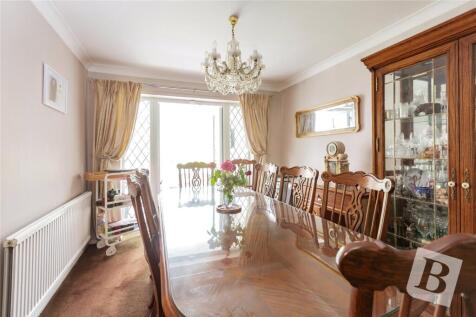Living/Dining Area
