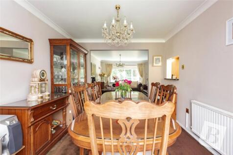 Living/Dining Area