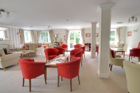 COMMUNAL LOUNGE
