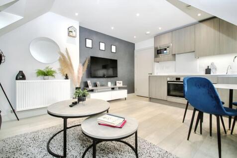 Lounge/Kitchen