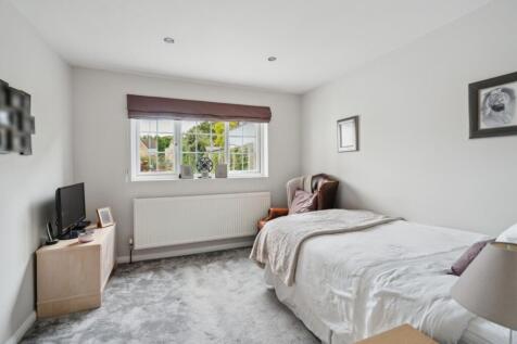 Bedroom/Office