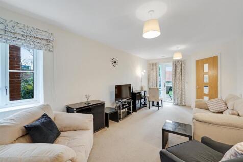 11-2cba86133-AP-MCS-7 Edward Place-1-medium.jpg