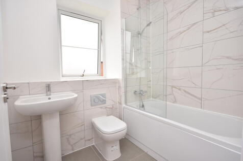 5 bathoom ropm 1st f