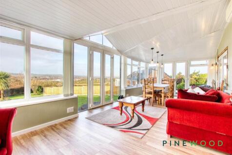 CONSERVATORY (HOUSE)