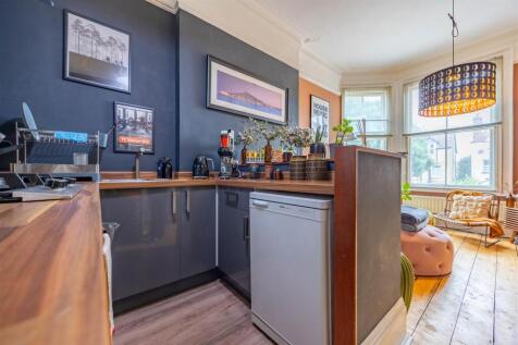 Kitchen/Lounge