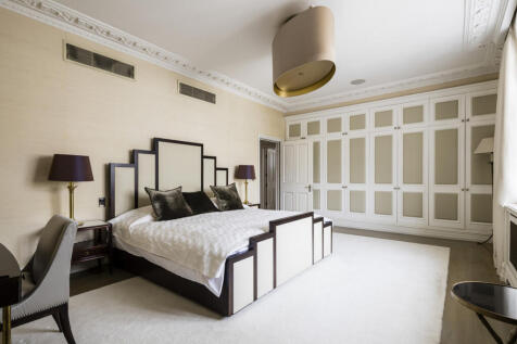 6 bed, 9 bath Town House in London - Photo 18