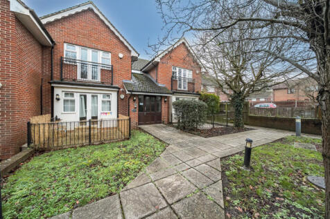 1396790-6-6967be6...