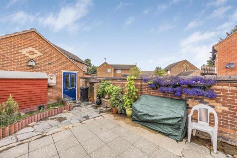 1 Adstone Lane, Anchorage Park, Portsmouth-Portico