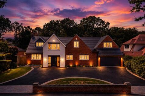 9 Woodside Way_1.jpg