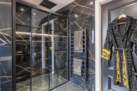 Master Bedroom Ensuite