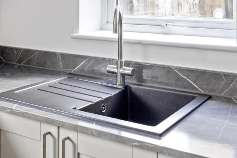 Dominion Road, 136-018.JPG