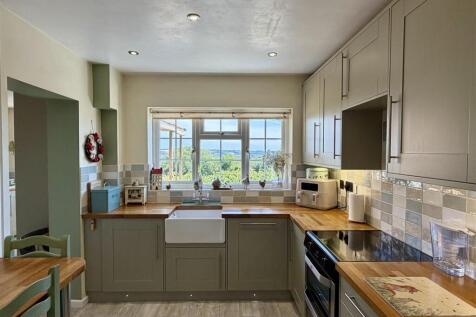 Kitchen.JPEG